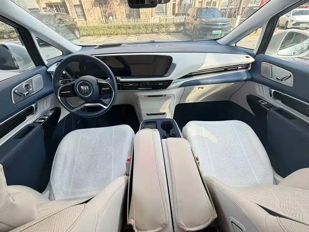 Buick Century 2025 из CN, фото 4