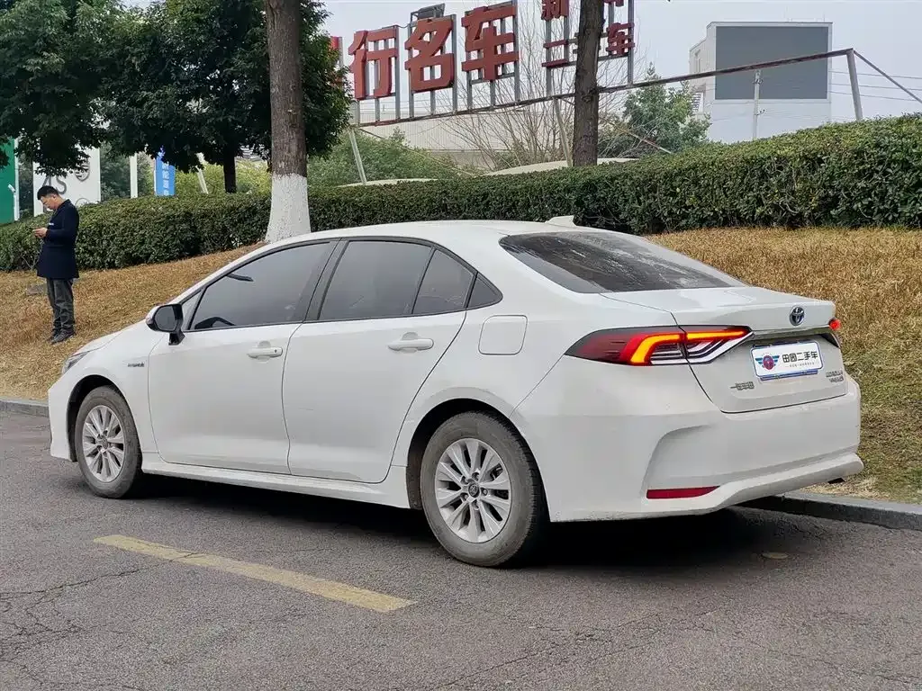 Toyota Corolla 2023 из CN, фото 2