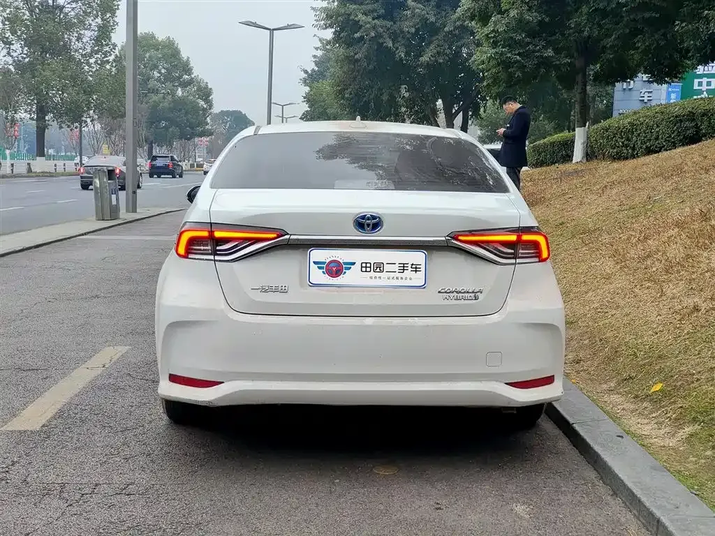 Toyota Corolla 2023 из CN, фото 5