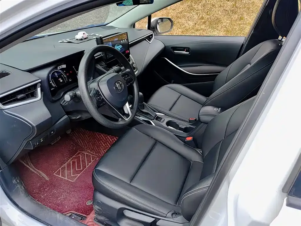 Toyota Corolla 2023 из CN, фото 10