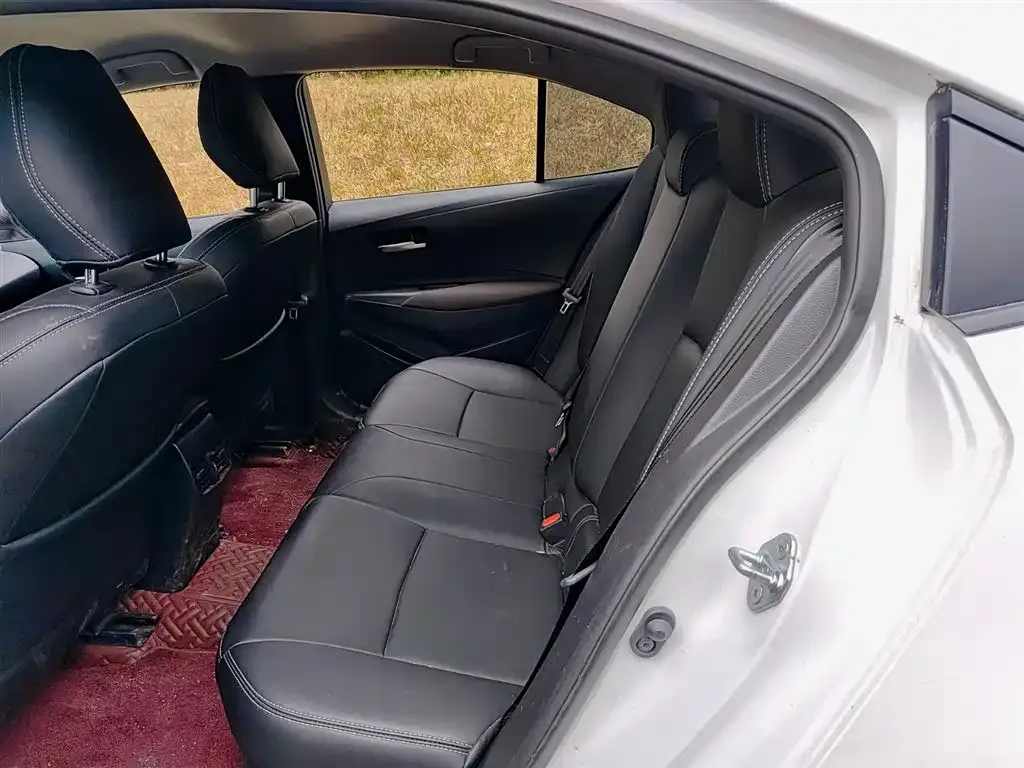 Toyota Corolla 2023 из CN, фото 7