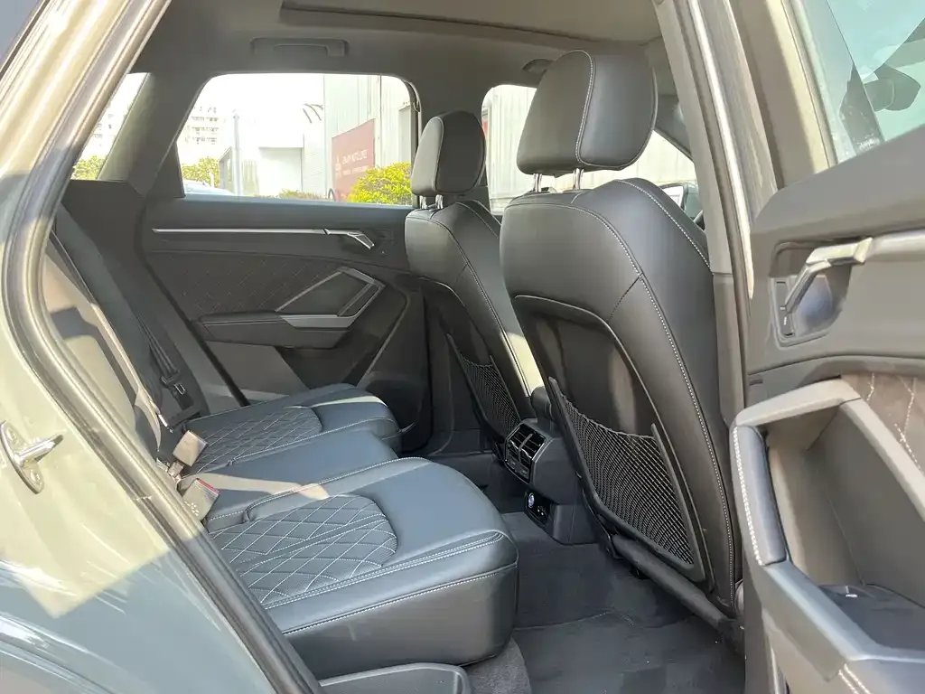 Audi Q3 2025 из CN, фото 6