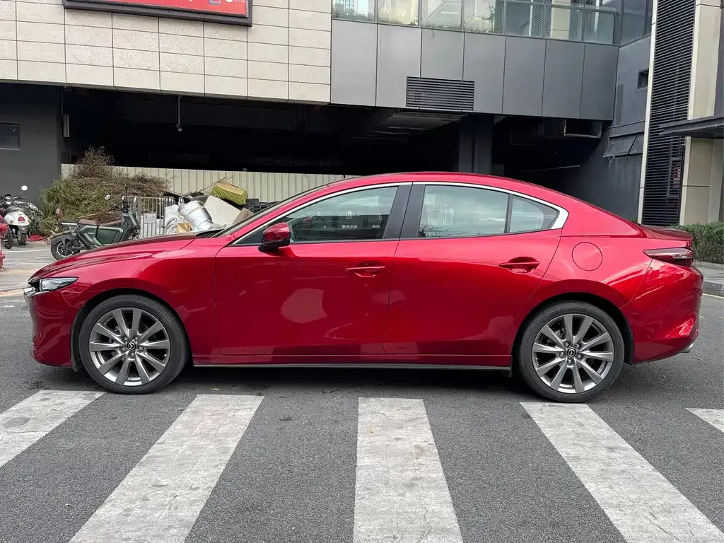 Mazda 3 Axela 2021 из CN, фото 3