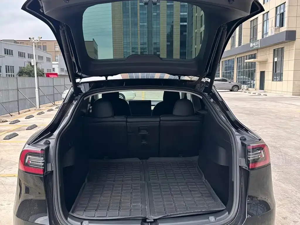 Tesla Model Y 2022 из CN, фото 10