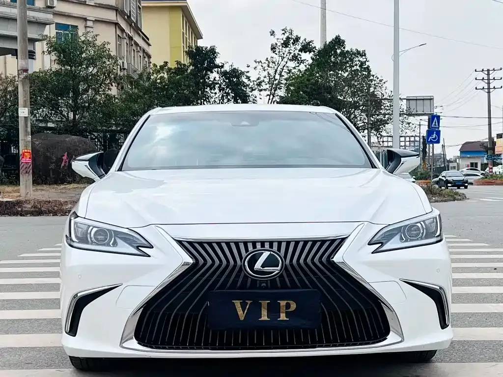 Lexus ES 2021 из CN, фото 1