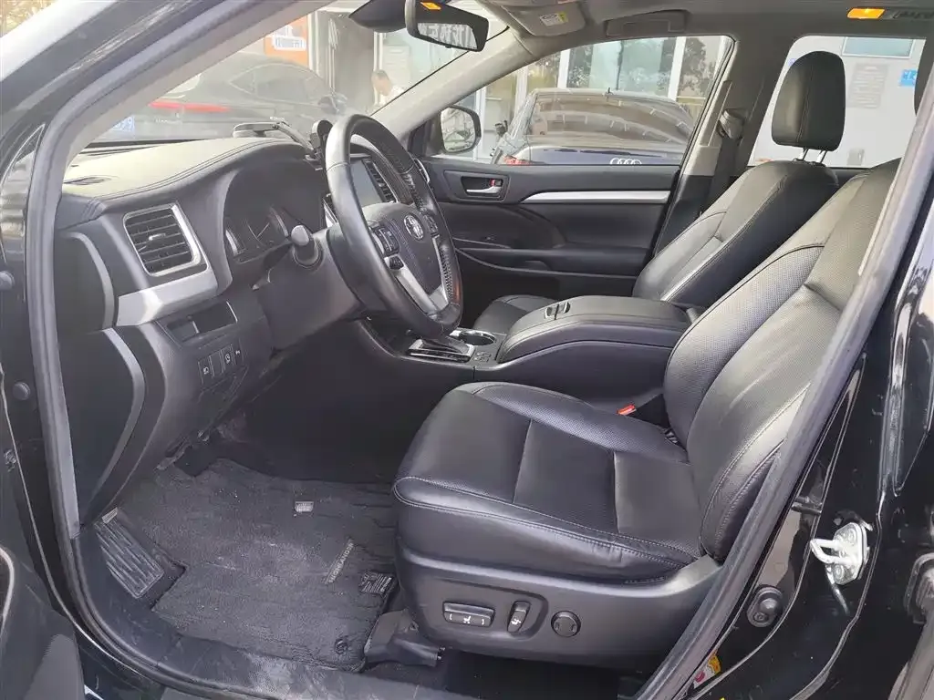 Toyota Highlander 2022 из CN, фото 4