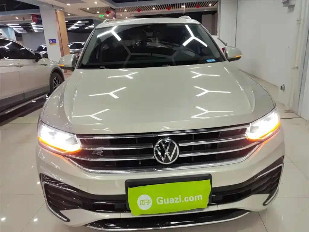Volkswagen Tiguan L 2023 из CN, фото 9
