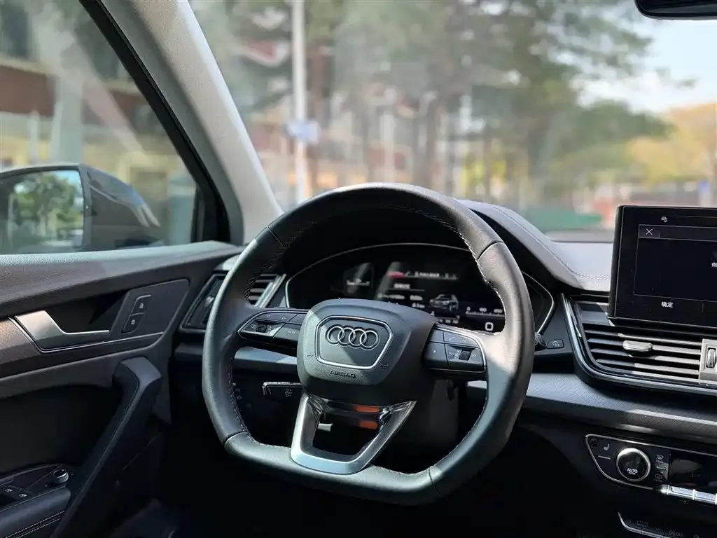 Audi Q5L 2023 из CN, фото 2