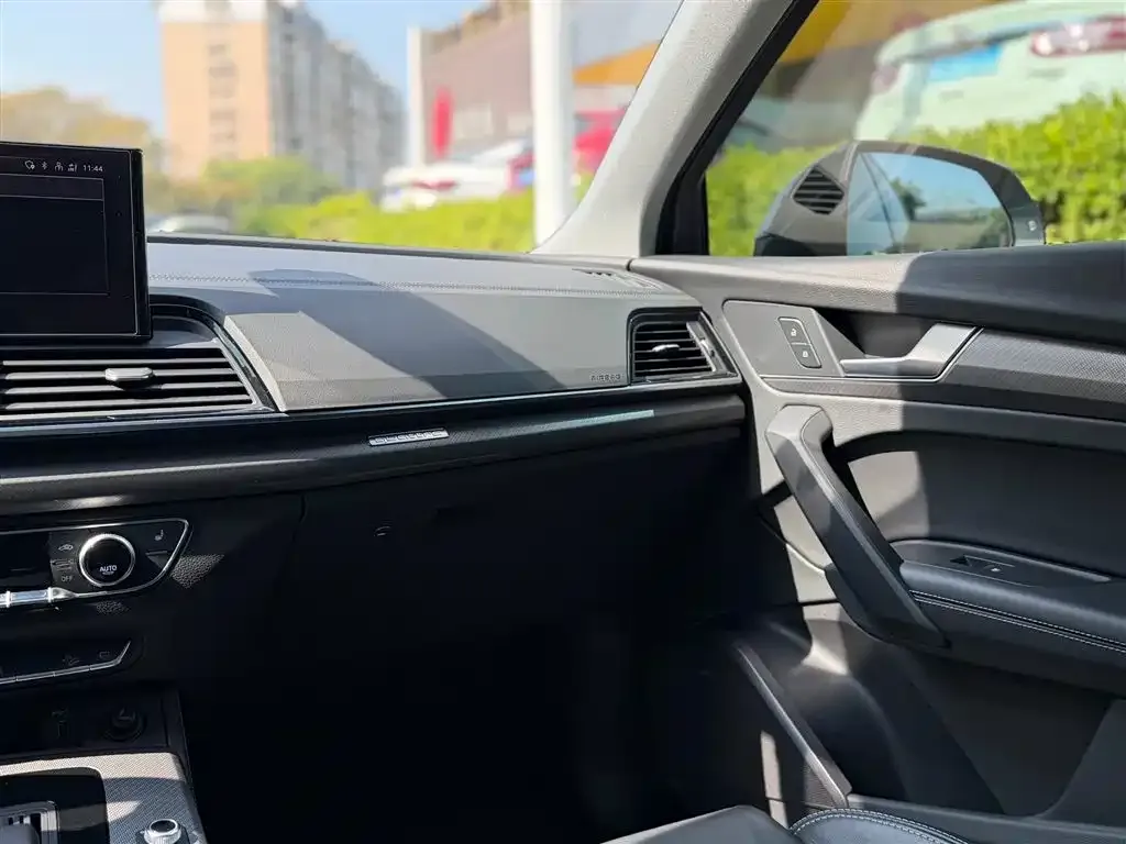 Audi Q5L 2023 из CN, фото 7