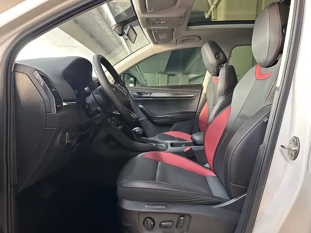 Skoda Karoq 2022 из CN, фото 5