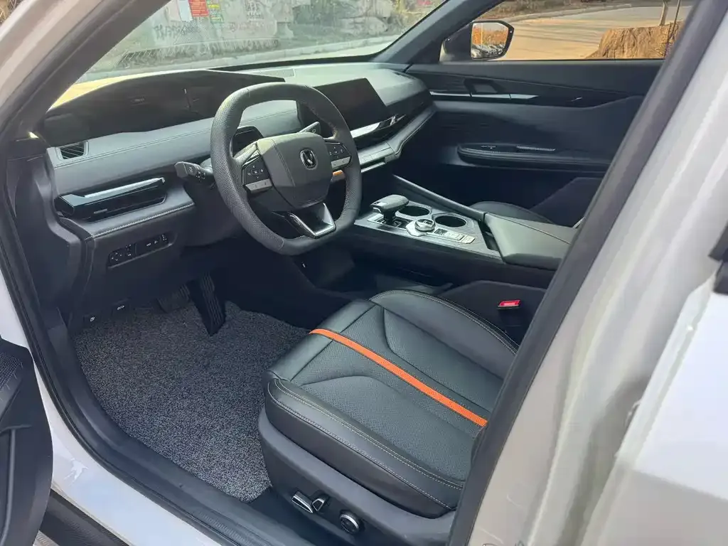 Changan UNI-V 2024 из CN, фото 4