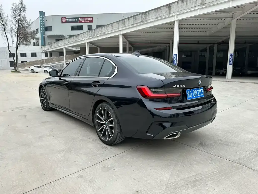 BMW 3 Series 2022 из CN, фото 6