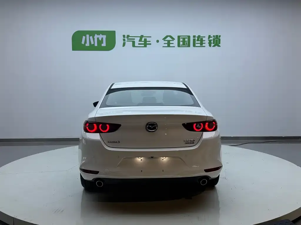 Mazda 3 Axela 2022 из CN, фото 2