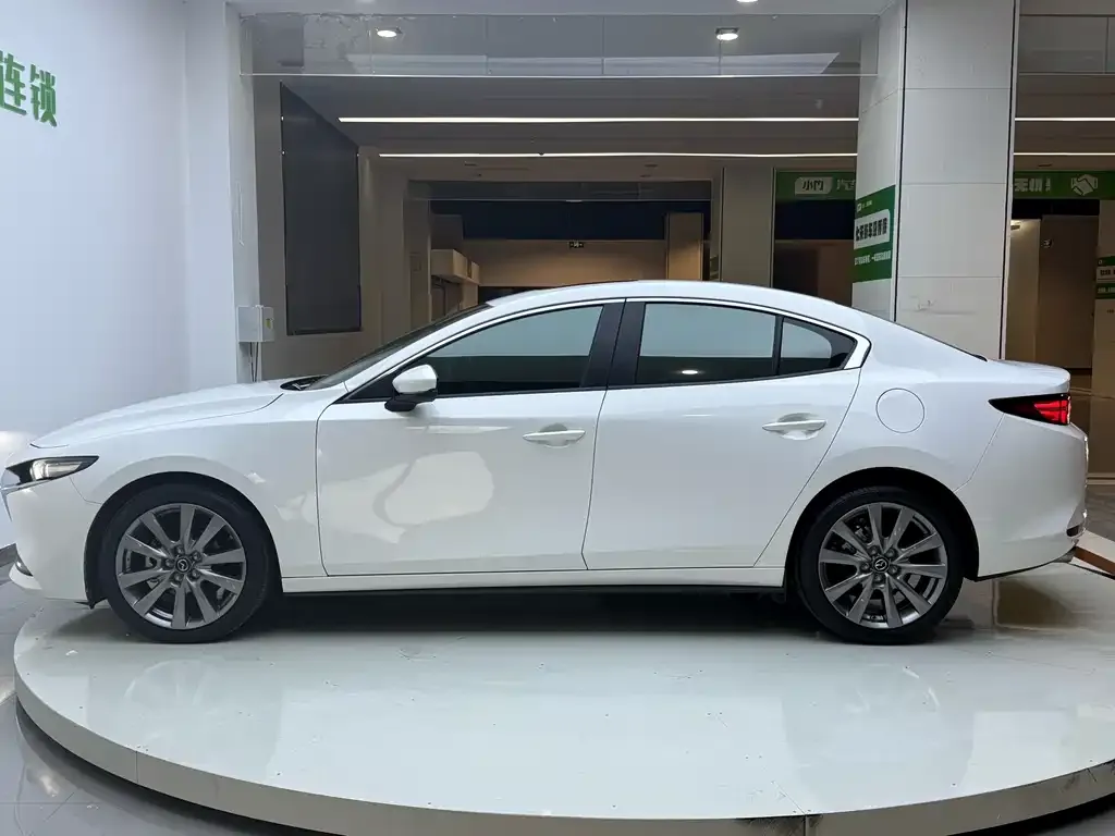 Mazda 3 Axela 2022 из CN, фото 7