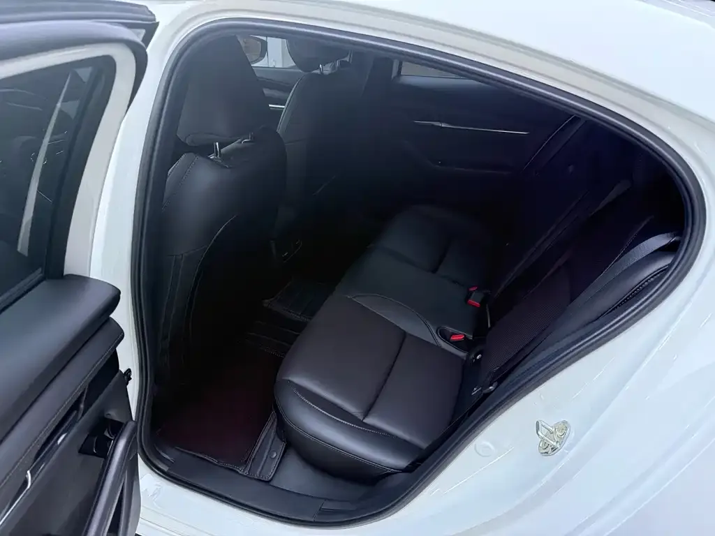 Mazda 3 Axela 2022 из CN, фото 8