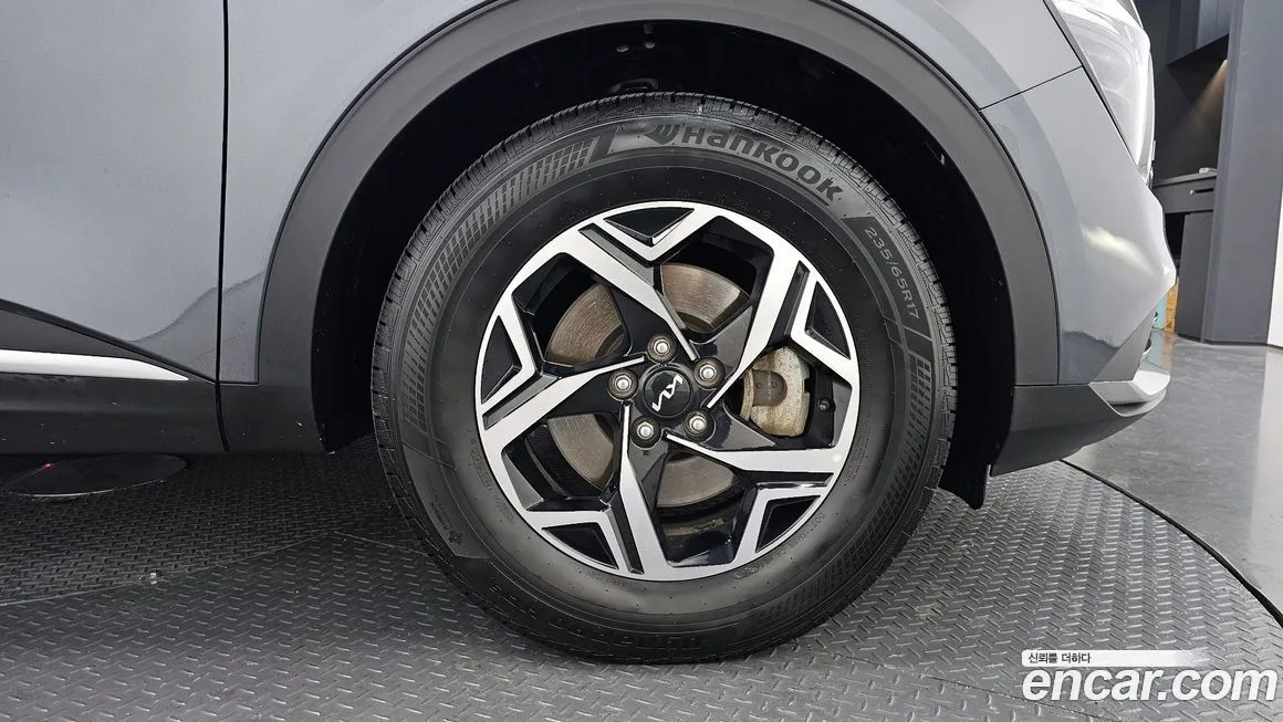 Kia Sportage — фото 10