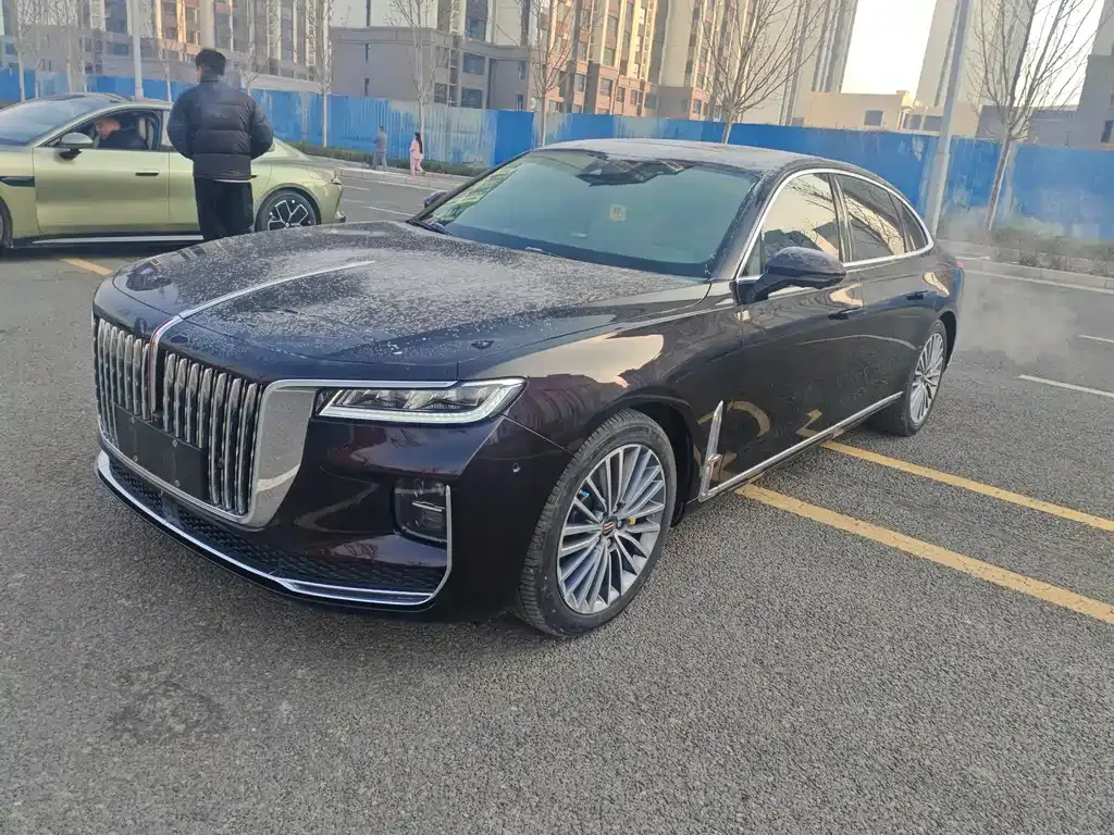 Hongqi H9 — фото 1