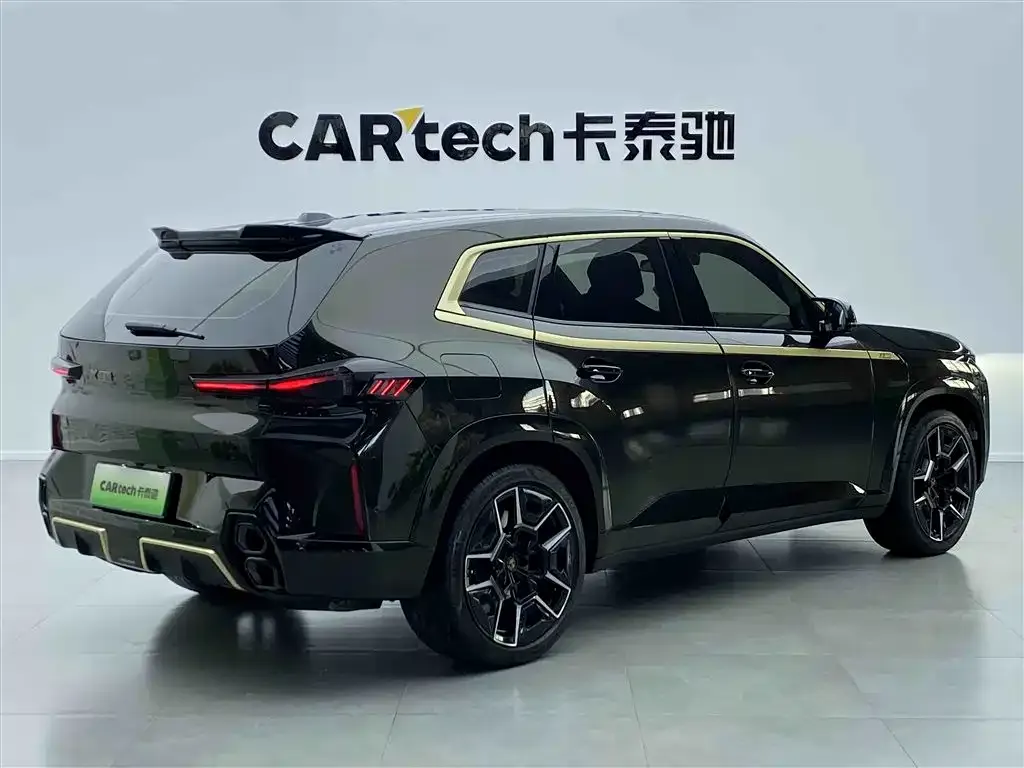 BMW XM 2023 из CN, фото 8