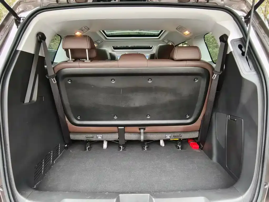 Buick GL8 2022 из CN, фото 5