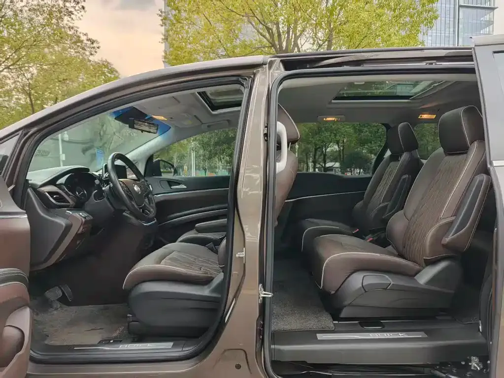 Buick GL8 2022 из CN, фото 7