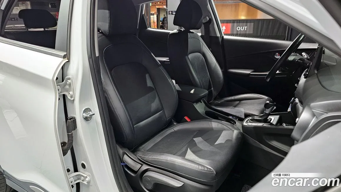 Hyundai Kona 2023 из KR, фото 8