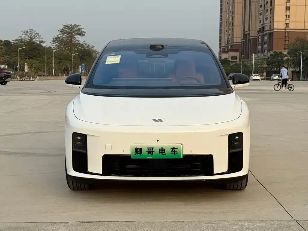 Li Auto i8 2025 из CN, фото 5