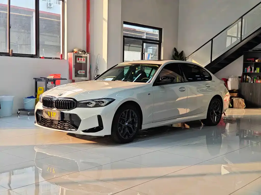 BMW 3 Series — фото 1