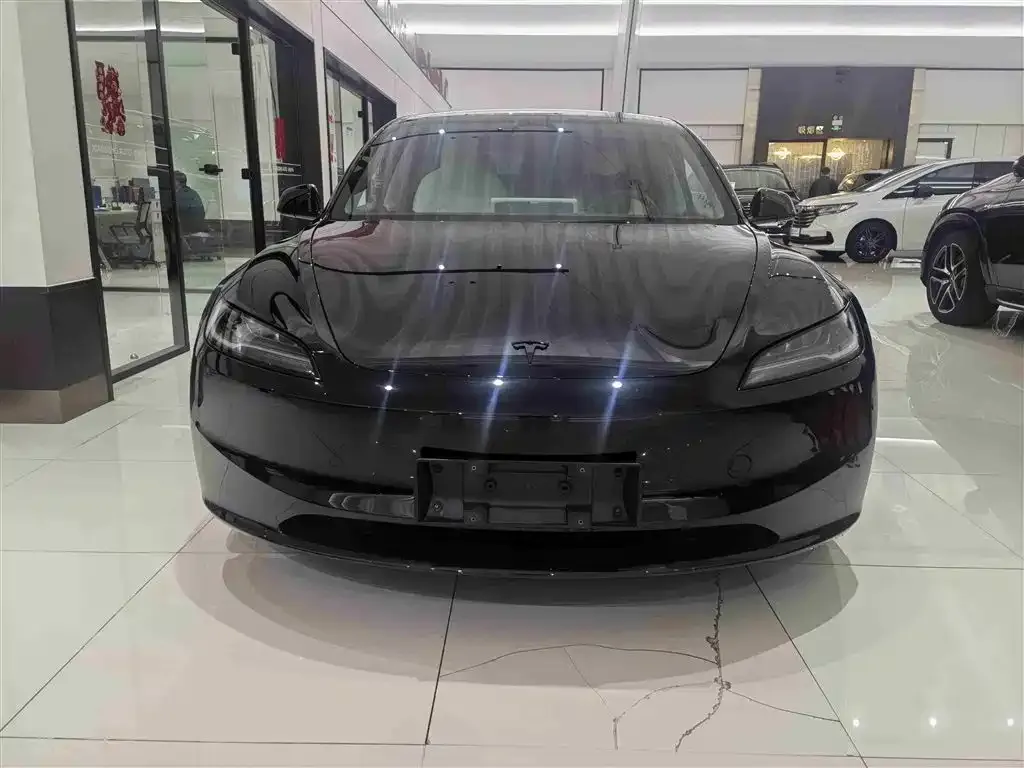 Tesla Model 3 2024 из CN, фото 3