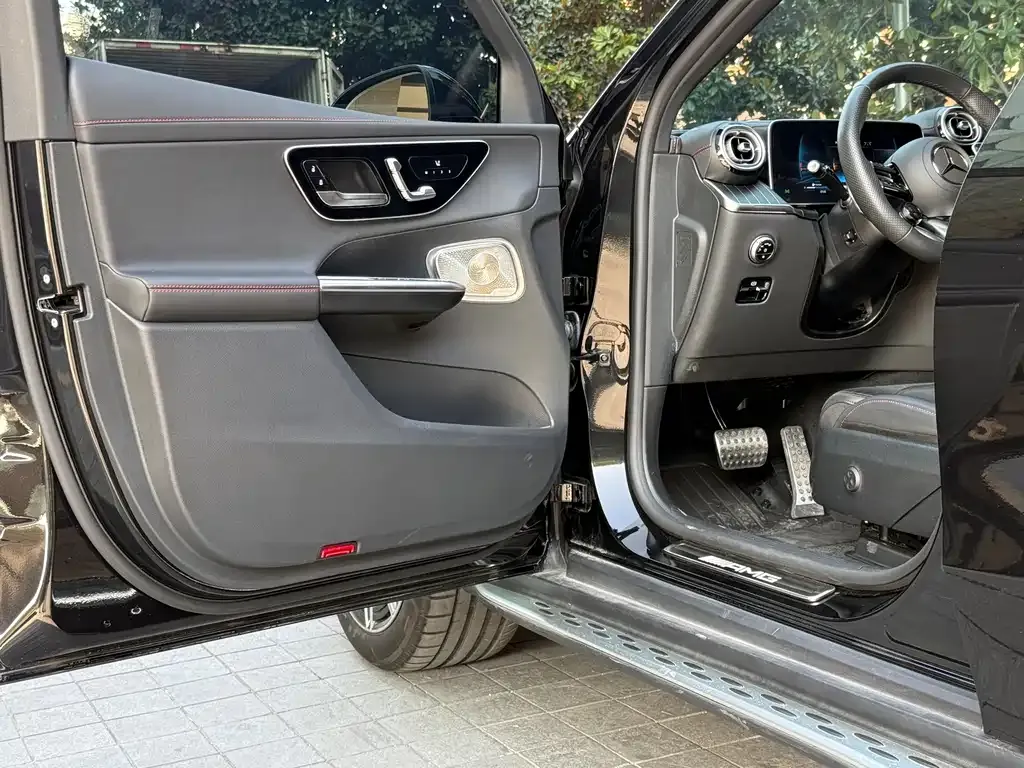 Mercedes-Benz GLC AMG — фото 10