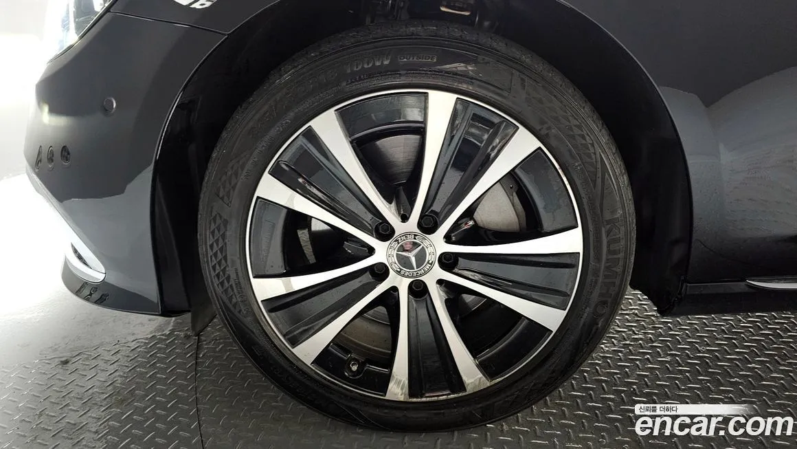 Mercedes-Benz E-Class 2021 из KR, фото 10