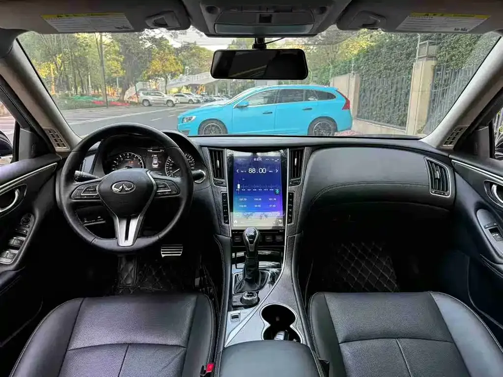 Infiniti Q50L 2023 из CN, фото 4