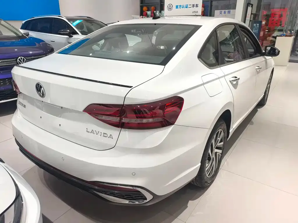 Volkswagen Lavida 2024 из CN, фото 5
