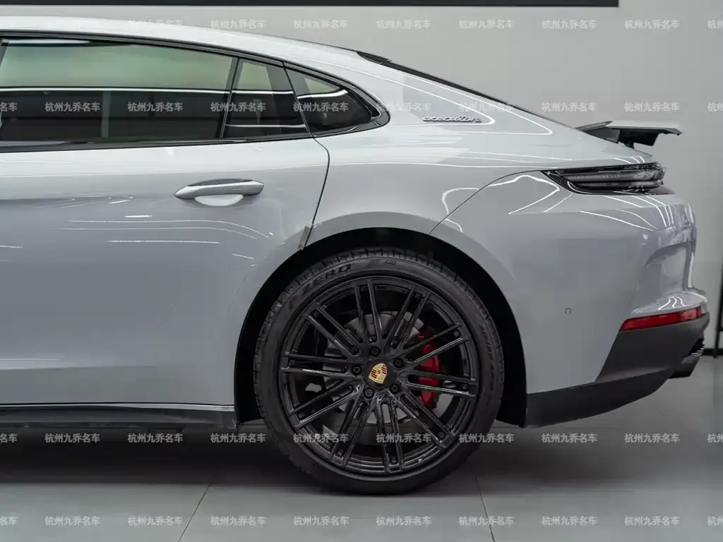 Porsche Panamera 2025 из CN, фото 3
