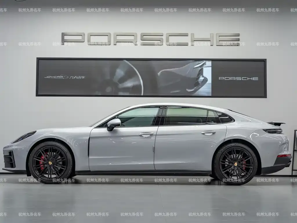 Porsche Panamera 2025 из CN, фото 2