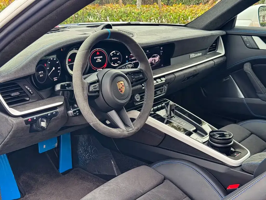 Porsche 911 2024 из CN, фото 5