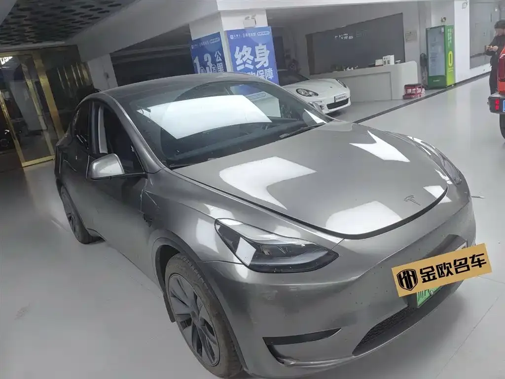 Tesla Model Y 2024 из CN, фото 3
