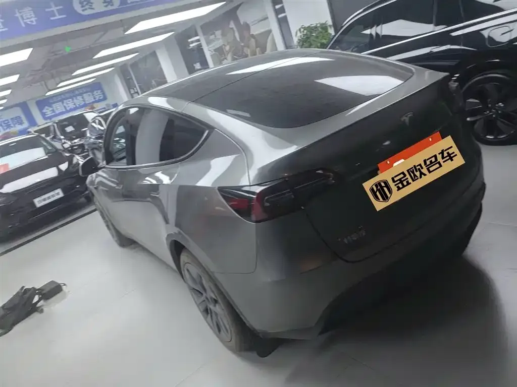 Tesla Model Y 2024 из CN, фото 5