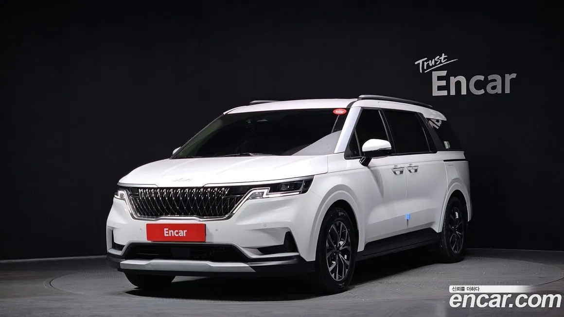 Kia Carnival 2023 из KR, фото 1