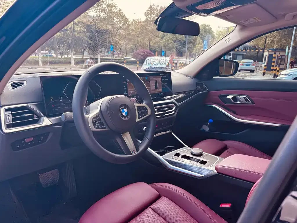 BMW 3 Series 2024 из CN, фото 2