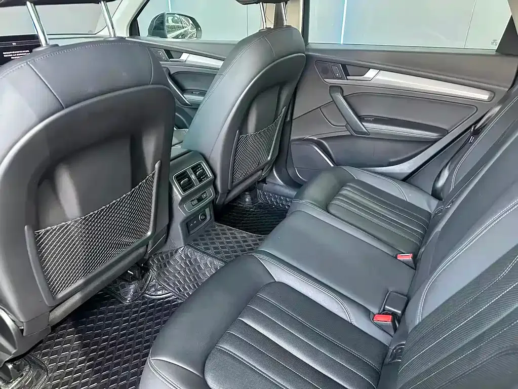 Audi Q5L 2022 из CN, фото 10