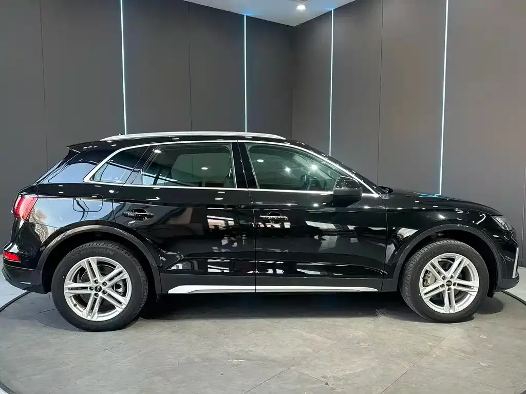 Audi Q5L 2022 из CN, фото 4
