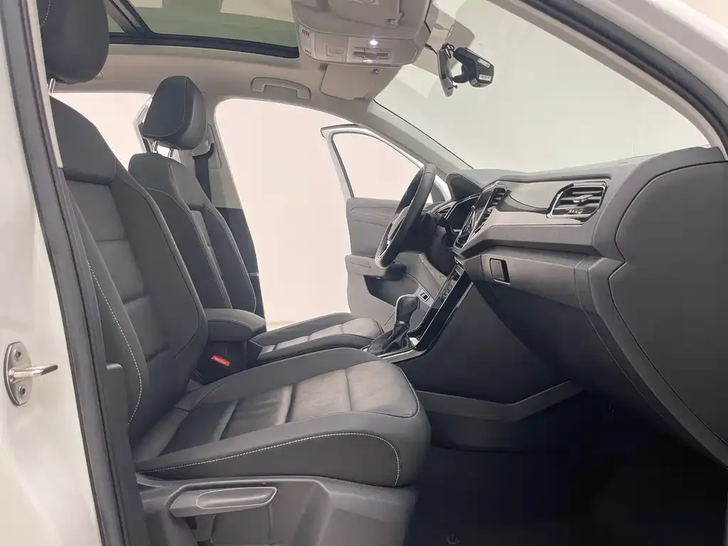 Volkswagen T-Roc 2022 из CN, фото 8