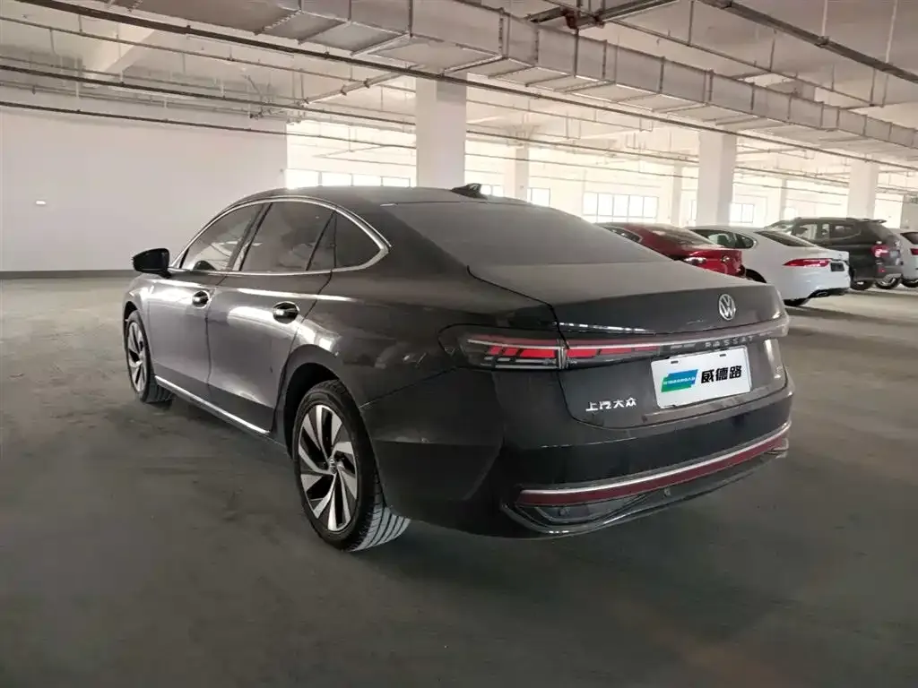 Volkswagen Passat — фото 3