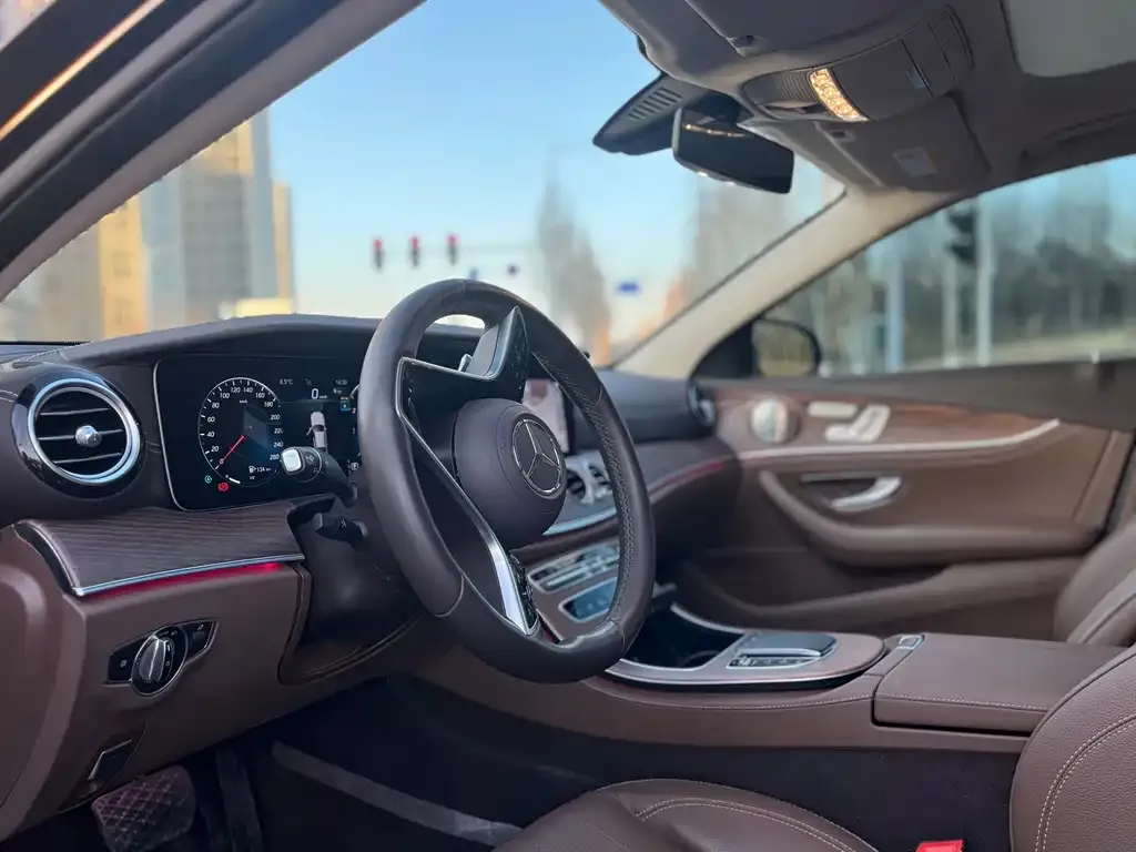 Mercedes-Benz E-Class 2023 из CN, фото 2