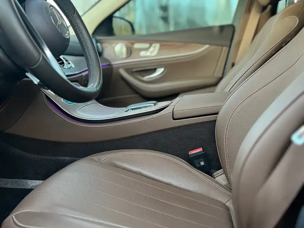 Mercedes-Benz E-Class 2023 из CN, фото 6