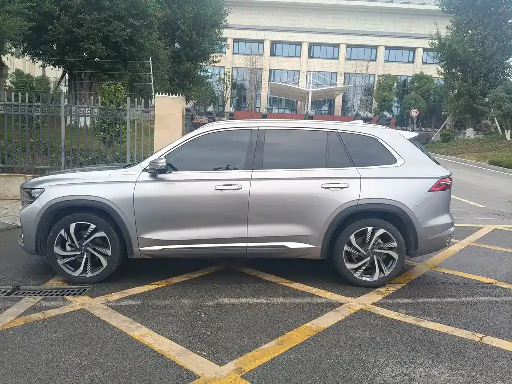 Geely Xingyue L 2023 из CN, фото 8