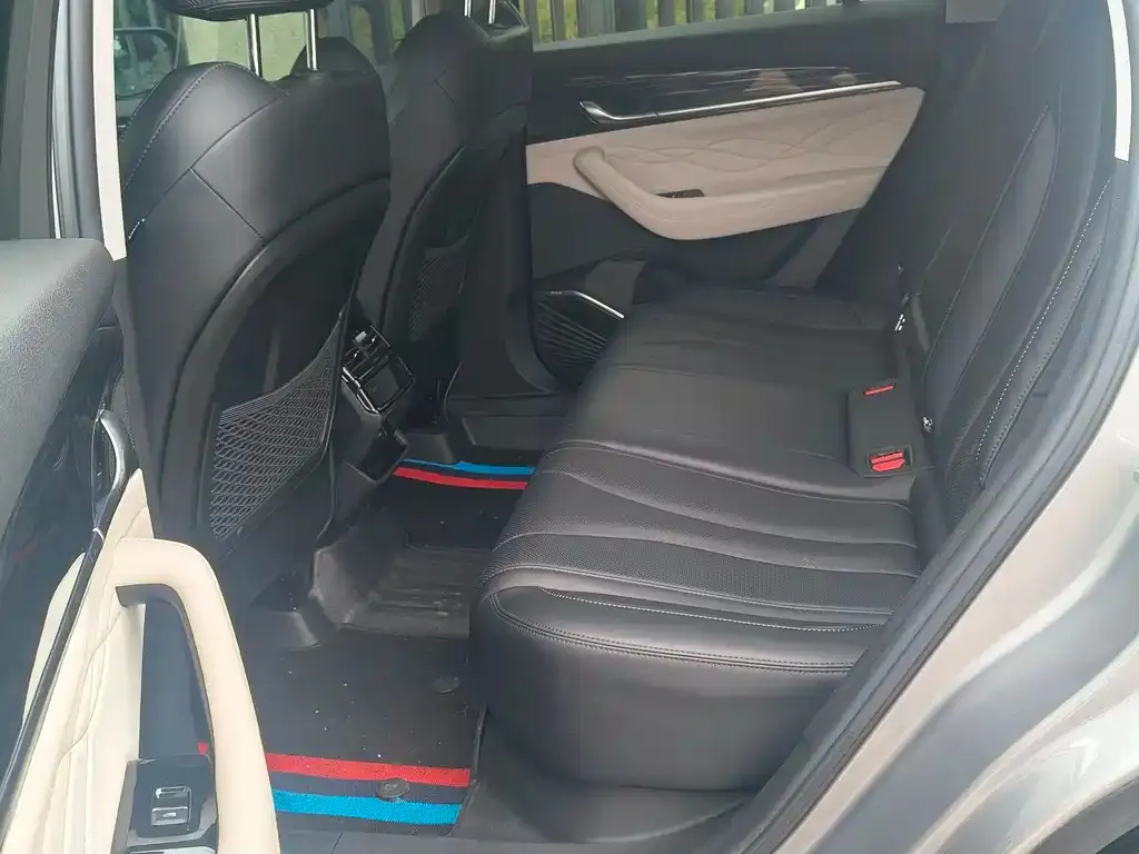 Geely Xingyue L 2023 из CN, фото 2
