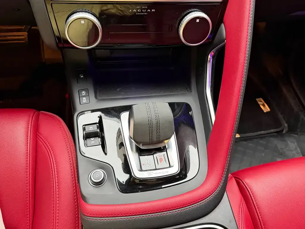 Jaguar E-PACE 2023 из CN, фото 9