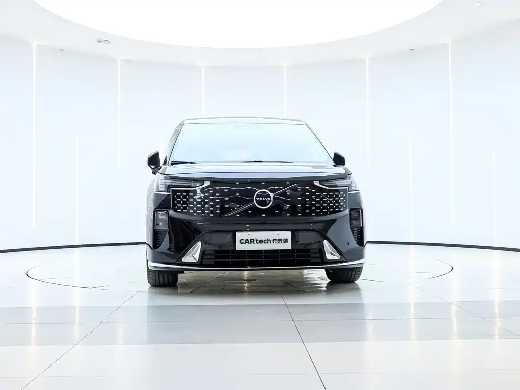 Volvo EM90 2024 из CN, фото 5