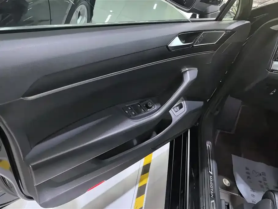 Volkswagen Magotan 2022 из CN, фото 2